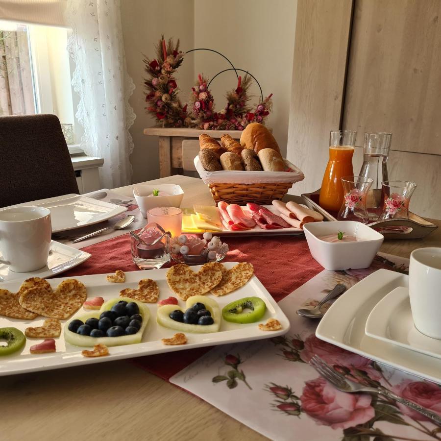 La Rose Bed & Breakfast NeerNeerpelt Dış mekan fotoğraf