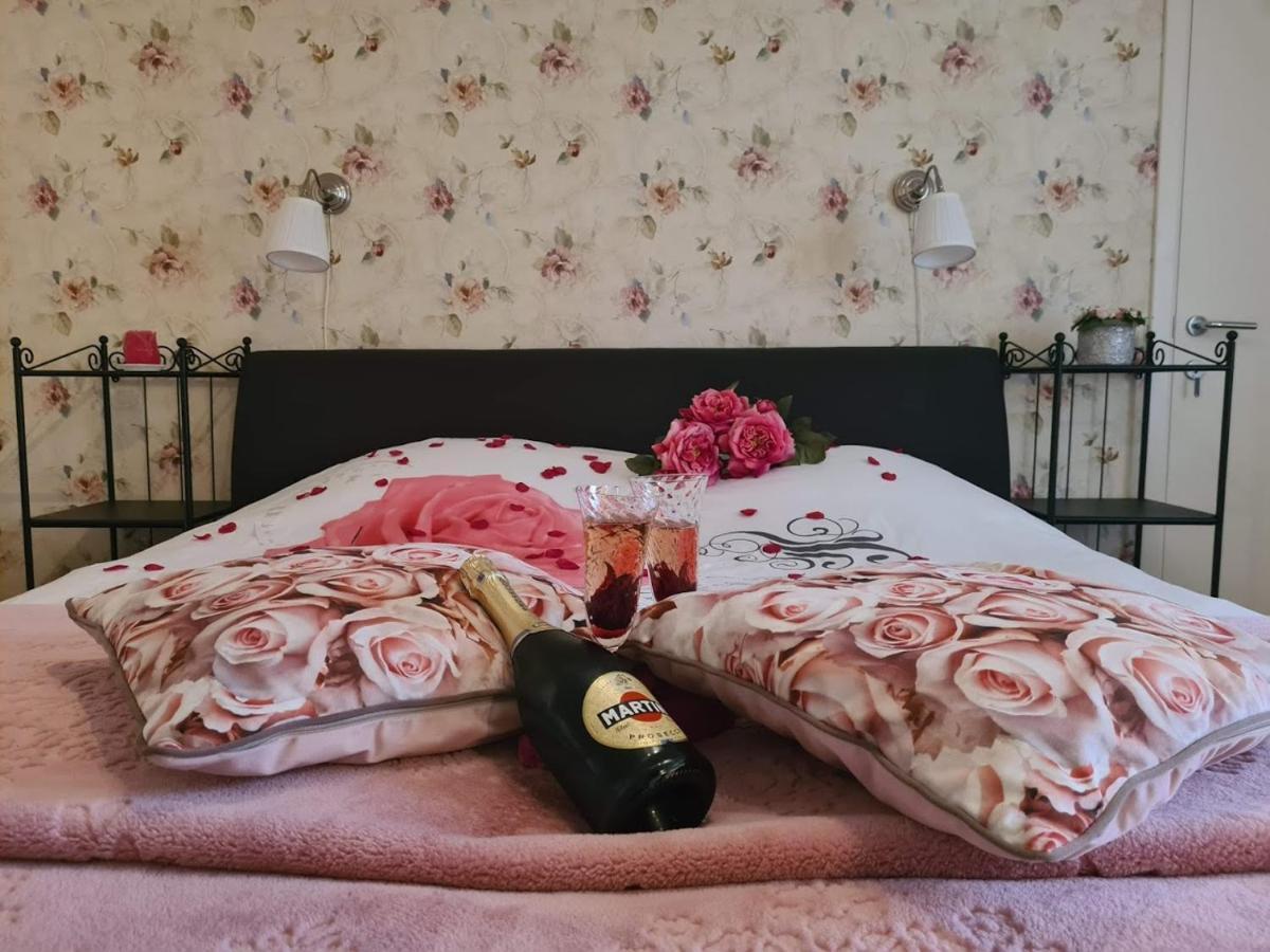 La Rose Bed & Breakfast NeerNeerpelt Dış mekan fotoğraf