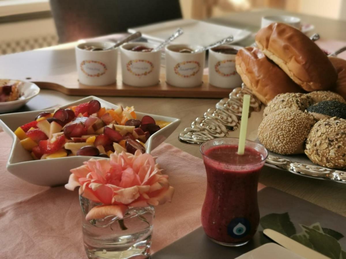 La Rose Bed & Breakfast NeerNeerpelt Dış mekan fotoğraf