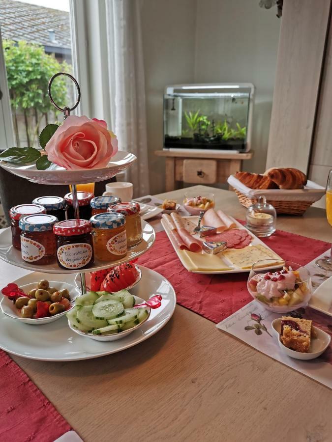 La Rose Bed & Breakfast NeerNeerpelt Dış mekan fotoğraf